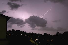 Sonntag, 16.08.2020 13:21 uhr es besteht die gefahr des auftretens von starken gewittern. Rems Murr Kreis Wetterdienst Warnt Vor Starkem Gewitter Am Donnerstag 03 06 Rems Murr Kreis Zeitungsverlag Waiblingen