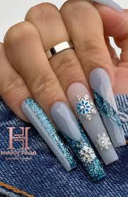 The love of nail polish and manicures starts young. Cute Christmas Nail Designs 2020 Holiday Nail Art Ideas