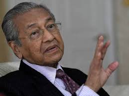 Mahathir mohamad yang diterjemah ke dalam bahasa melayu. Saya Mohon Maaf Kerana Langgar Sop Kata Tun M