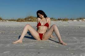 Giulia Kawaha Use Underwear | My XXX Hot Girl HD phone wallpaper