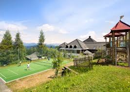 Апартаменты haus assinger расположены в общине хермагор, в 300 метрах от озера прессег. Robinson Cluburlaub Auf Der Schlanitzen Alm In Karnten A List