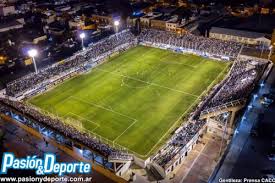 El equipo ferroviario, dirigido por el santafesino alfredo berti, fue invitado por las autoridades del escenario, para comenzar a ? Pasion Deporte Central Cordoba Celebra Su 102 Aniversario