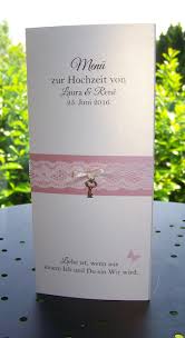 Ein ausgedehntes hochzeitsessen ist fester bestandteil jeder hochzeitsfeier und lädt alle gäste zu. Menukarte Aufsteller Vintage Spitze Misty Rose Kartenmanufaktur Arndt Karte Hochzeit Menukarten Hochzeit Hochzeit