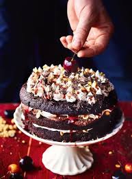 Für vier personen werden als zutaten für das mousse au chocolat rezept benötigt: Beautiful Black Forest Gateau Chocolate Recipes Jamie Oliver Chocolate Recipes Holiday Baking Desserts