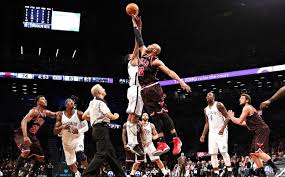 Siapa istilah baku yang digunakan dalam permainan bola basket? Pengertian Jump Ball Dalam Bola Basket Beserta Penjelasannya Okezone Sports