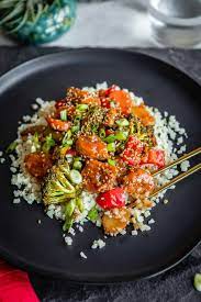 This Sweet Spicy Stir Fry Makes Meatless Monday A Breeze Recipe Vegetarian Stir Fry Lunch Recipes Healthy Vegetarian
