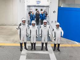 Oleg novitskiy, the russian pilot and the american peggy whitson. Thomas Pesquet Auf Der Internationalen Raumstation Die Letzte Station Vor Dem Mond
