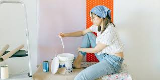 The thickness (viscosity) of canned paint works well for brushing, but if you plan to spray it, you'll probably need to thin it. Brey08g Ww6 Vm