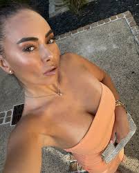 Sienna Leone (@siennaleone) • Instagram photos and videos