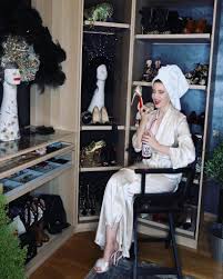 Iulia albu started in 2014 and is located . Iulia Albu Despre ModÄƒ RelaÈ›ia Cu Iubitul È™i OperaÈ›ia Grea Prin Care A Trecut