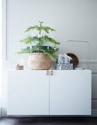 Are You Looking For The Ultimate Christmas Tree This Holiday Try An Alternative One Put A Mini Tree I Ikea Christmas Diy Christmas Tree Pallet Christmas Tree