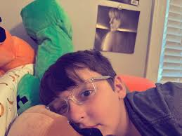 Finding Solace in Taylor Swift's Music After a Breakup