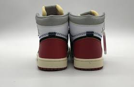 Og Batch Jordan 1 Retro High White Black Red Replica Air Jordan 1 Retro High Union Los Angeles Black Toe Bv1300 106 Ua Batch 2bl8io5t 149 00 Gochicsnea In 2020 Black Nikes Air Jordans Jordan 1 Retro High