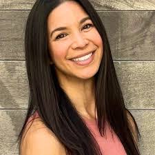 Noemi Jackson's Instagram, Twitter & Facebook