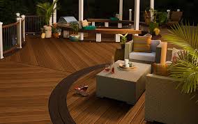 It's hard to find a deck that doesn't look great against a quarried palette of grey, taupe and caramel. Trex Transcend Decking Tropical Color Variation Spiced Rum Vintage Lantern Valley Fir