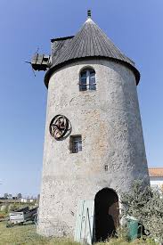 Moulin De La Plaine A Barbatre Vendee Inscrit Aux Monuments Historiques En 1977 En 2020 Moulin A Vent Le Moulin Monuments Historiques