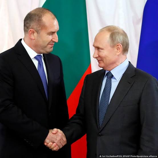 Трибуналът срещу Путин: как Радев изолира България