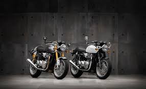 2006 triumph bonneville t100 in white & tangerine. Triumph Vance Hines