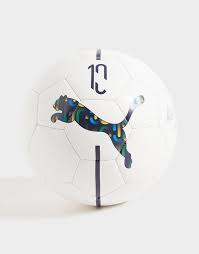 Neymar came into prominence at santos, where he made his professional debut aged 17. Puma Neymar Jr Fan Football