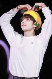 See more ideas about taehyung, kim taehyung, taehyung beret. Bts Taehyung Hd Mobile Wallpaper Peakpx