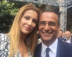 Adriana é una bellissima donna, intelligente, sensibile, solare e una grande professionista ma sopratutto un'amica. Adriana Volpe Sito Web Ufficiale