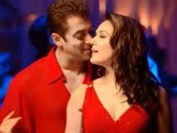 Humko Maloom Hai Ishq Masoom Hai Video Dailymotion Saahil pe sar rakh ke dariya hai soya hai sadiyon se behta hai aankhon ne boya hai. humko maloom hai ishq masoom hai