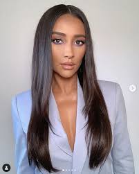 Shades of shay will follow mitchell now that shooting for the seventh and final season of freeform's primetime soap pretty little liars has wrapped. Shay Mitchell Hamil Besar Netizen Siapa Ayahnya