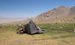 The building is three stories, and is built on 3.5 acres of land. Afghanistan Eine Urlaubsreise Durch Das Land Am Hindukusch