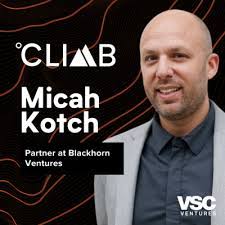 Shayna Harris's Instagram, Twitter & Facebook