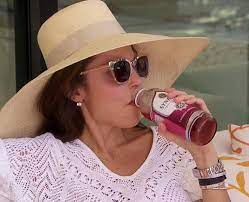 Get designer sunglasses at 90% off whole sale price! Bethenny Frankel S Gold Sunglasses Big Blonde Hair