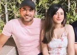 حقيقة خطوبة أحمد عز إلى ابنة محامي عمرو دياب fashion tops
