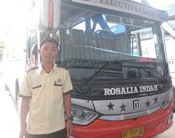Keren.!!new scania spesial pakai pintu tengah,, tangga naik di belakang kernet. Lowongan Kerja Kernet Bus Rosalia Indah Rosalia Indah Official Rosalia Ind Twitter Tapi Anda Tidak Perlu Khawatir Karena Meskipun Harganya Terjangkau Kualitas Pelayanannya Tetap Standar Dan Bisa Anda Nikmati Dengan
