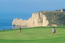 Voici certainement l'un des plus beaux complexes de france. Le Golf En Bord De Mer