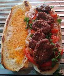 baskanin yeri camdibi bornova menu fiyat listesi ve siparis bilgileri menu kofte ekmek 10 tl ciger ekmek 10 tl sucuk ekmek 10 tl incik gida yerler burgerler