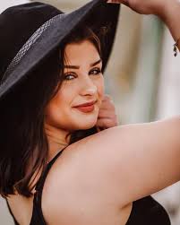 Hannah Holly (@hannah_hollyyy) • Instagram photos and videos