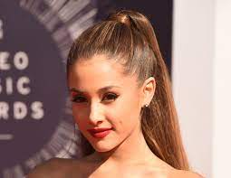 Watch Ariana Grande kick off the NFL season with her rendition of the  national anthem | The Independent | The Independent
