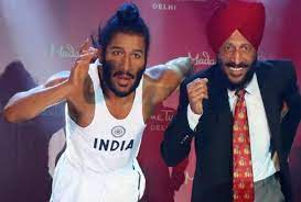 दोस्तों बॉलीवुड फिल्म जगत की खूबसूरत अभिनेत्रियों में से एक अभिनेत्री उर्वशी रौतेला सोशल मीडिया पर काफी एक्टिव रहती हैं और अकसर अपनी फोटो और वीडियो फैंस के साथ शेयर करती हैं। वीडियो को शेयर करते हुए एक्ट्रेस ने लिखा, एक महान व्यक्ति मिल्खा सिंह सर से मुलाकात करना सच में एक चमत्कारी भावना का एहसास दिलाता है।(द फ्लाइंग सिख और. Itulabgdu87lbm