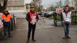 Troyes appartement centre ville offers accommodation in troyes, 700 metres from espace argence. Une Manifestation Jeudi Pour Proteger Le Service Public