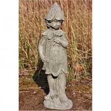 Findet im drachenhort eine grosse auswahl an elfen figuren und statuen mit dutzenden deko findet in unserem shop für elfenfiguren und elfenstatuen eine grosse auswahl zum günstigen preis. Feen Und Elfen Aus Steinguss Fur Den Mystischen Garten Fantasyfiguren