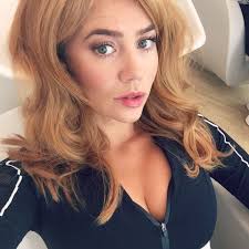 From 2009 to 2011 she hosted mtv home on mtv germany, and since 2011 has hosted various music programmes on viva germany. Palina Rojinski So Schon Ist Die Rothaarige Moderatorin