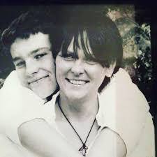 Connor Robb (@curly_robb) • Instagram photos and videos