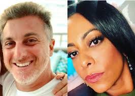 Maio 2008 ~ samantha schmutz. Samantha Schmutz Dispara Contra Novo Alvo Luciano Huck Voce E Parte Do Problema Nd