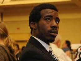 Darius Hinton's Instagram, Twitter & Facebook