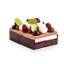 Entremets Chocolat Vanille Et Framboise Nicolas Bernarde Patissier Et Chocolatier Meilleur Ouvrier De France A La Garenne Pres De La Defense Paris Chocolat Chocolat Vanille Dessert Simple