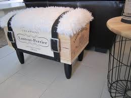 Un Pouf En Caisses A Vin Upcycling Deco Caisse De Vin Caisse A Vin Meubles En Caisse