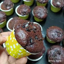 Tak susah mana, kita guna ikut sukatan cawan je. Resepi Muffin Coklat Chip Guna Sukatan Cawan Memang Gemuk Dan Gebu Daily Makan
