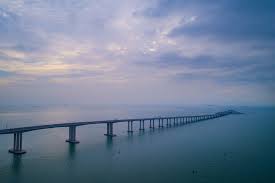 Une douzaine d'experts de l'enfance et de l'adolescence adressent une lettre ouverte au monde politique. Le Plus Long Pont Du Monde Decouvrez Le Nouveau Pont Maritime Le Plus Long Du Monde