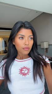 Tita Sahara: Unveiling Enchanting Feet 💕✨