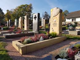 19/2000 privind sistemul public de pensii åÿi alte drepturi de asiguräƒri sociale, cu modificäƒrile åÿi completäƒrile ulterioare, constituie. Grabeinfassung Grabumrandung Fur Doppel Einzel Urnengrab