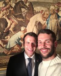 See more of emmanuel macron on facebook. Here Are The Best Designer Selfies With President Emmanuel Macron From His Dinner At The Elysee Palace Last Night Vogue